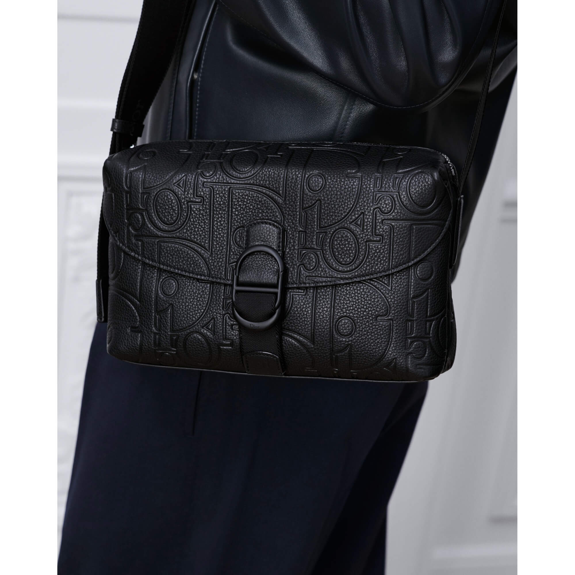 Dior Jett Zipped Messenger Bag