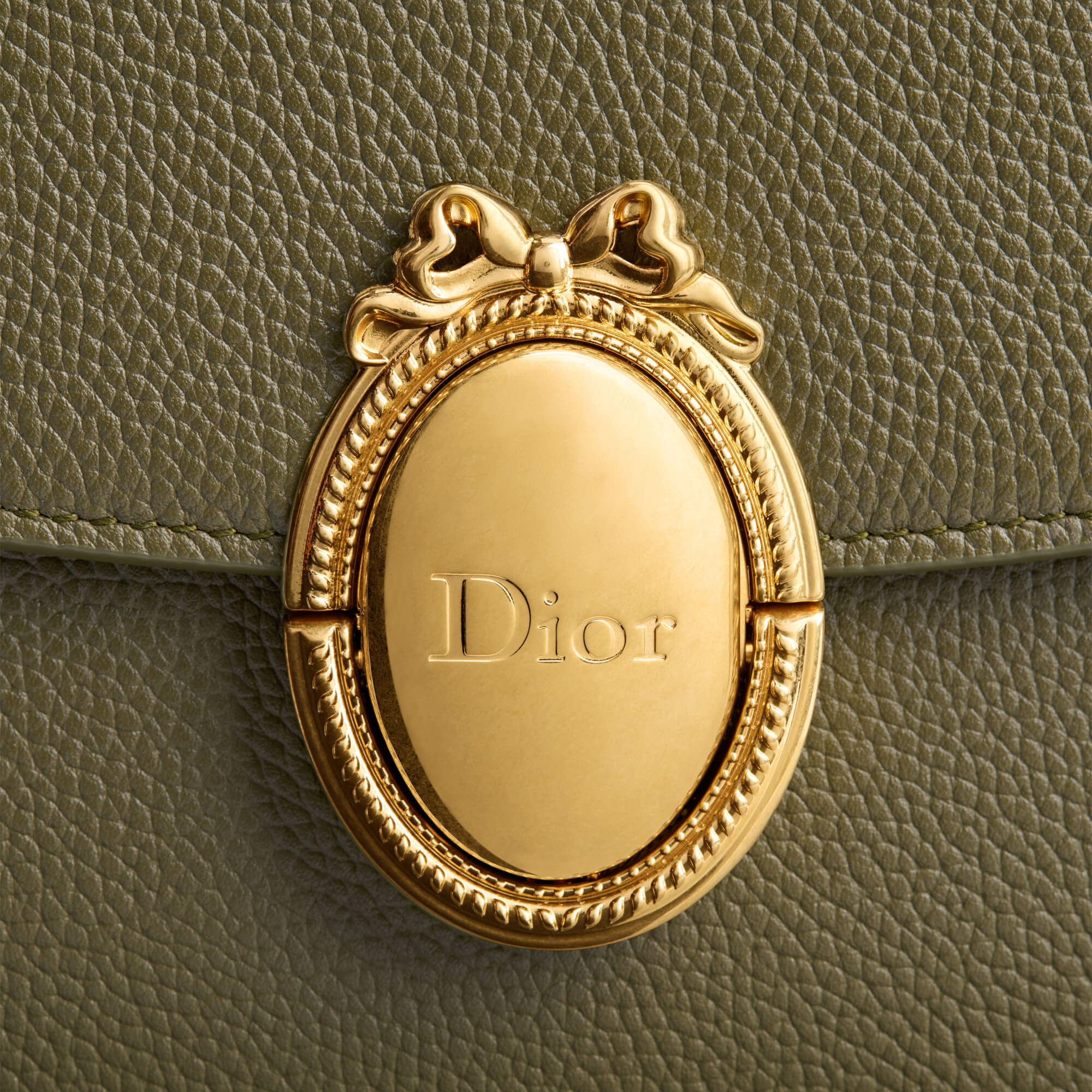 Dior Medium Dior Médaillon Flap Bag