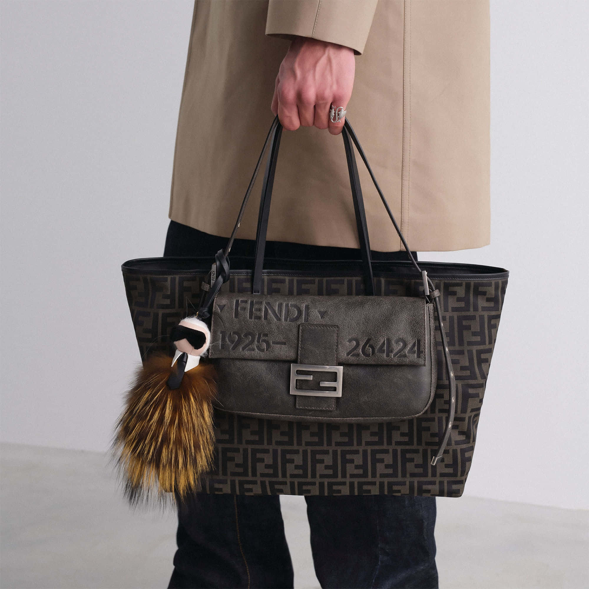 Fendi Medium Roll FF Shopper