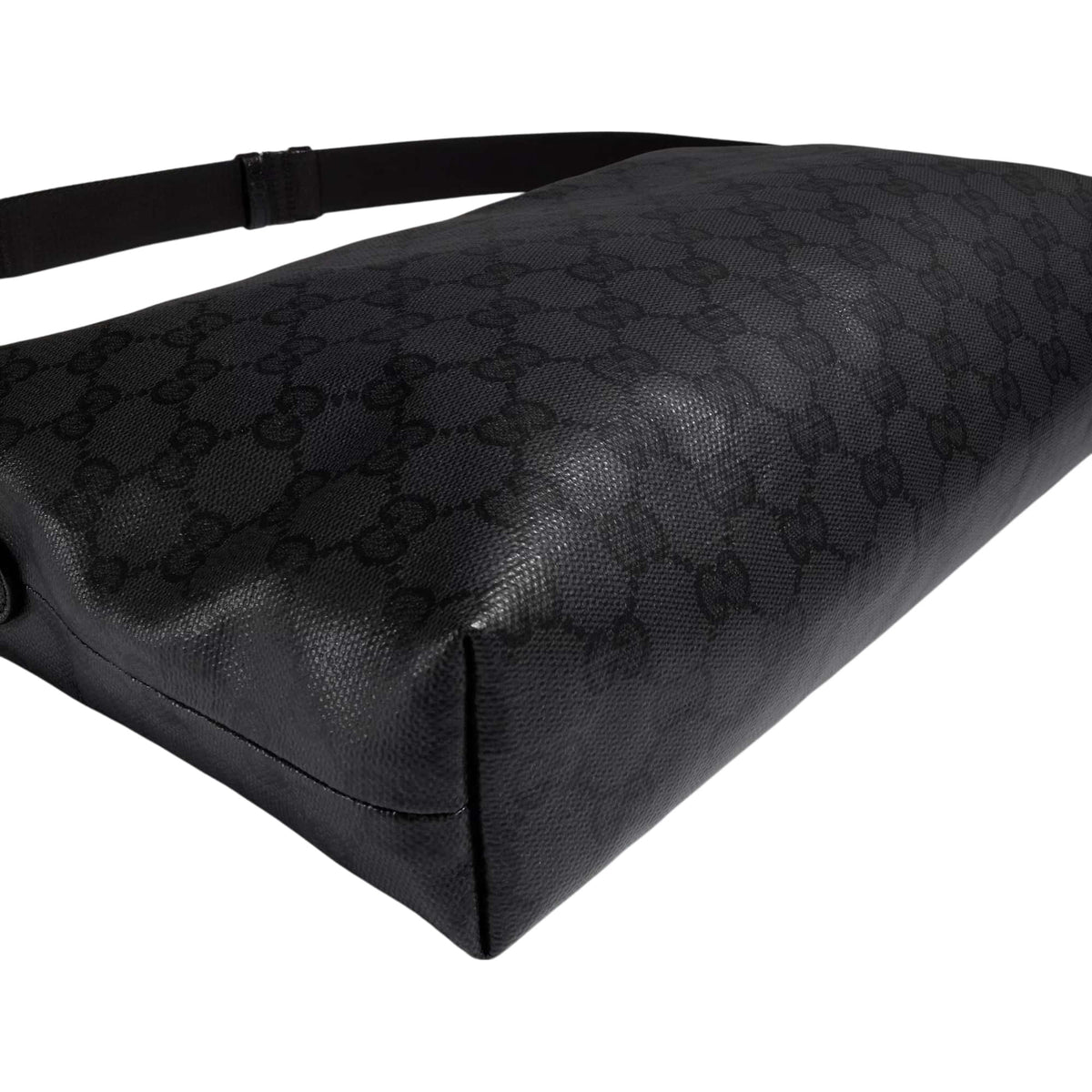 Gucci Essence Classic Medium Crossbody Bag