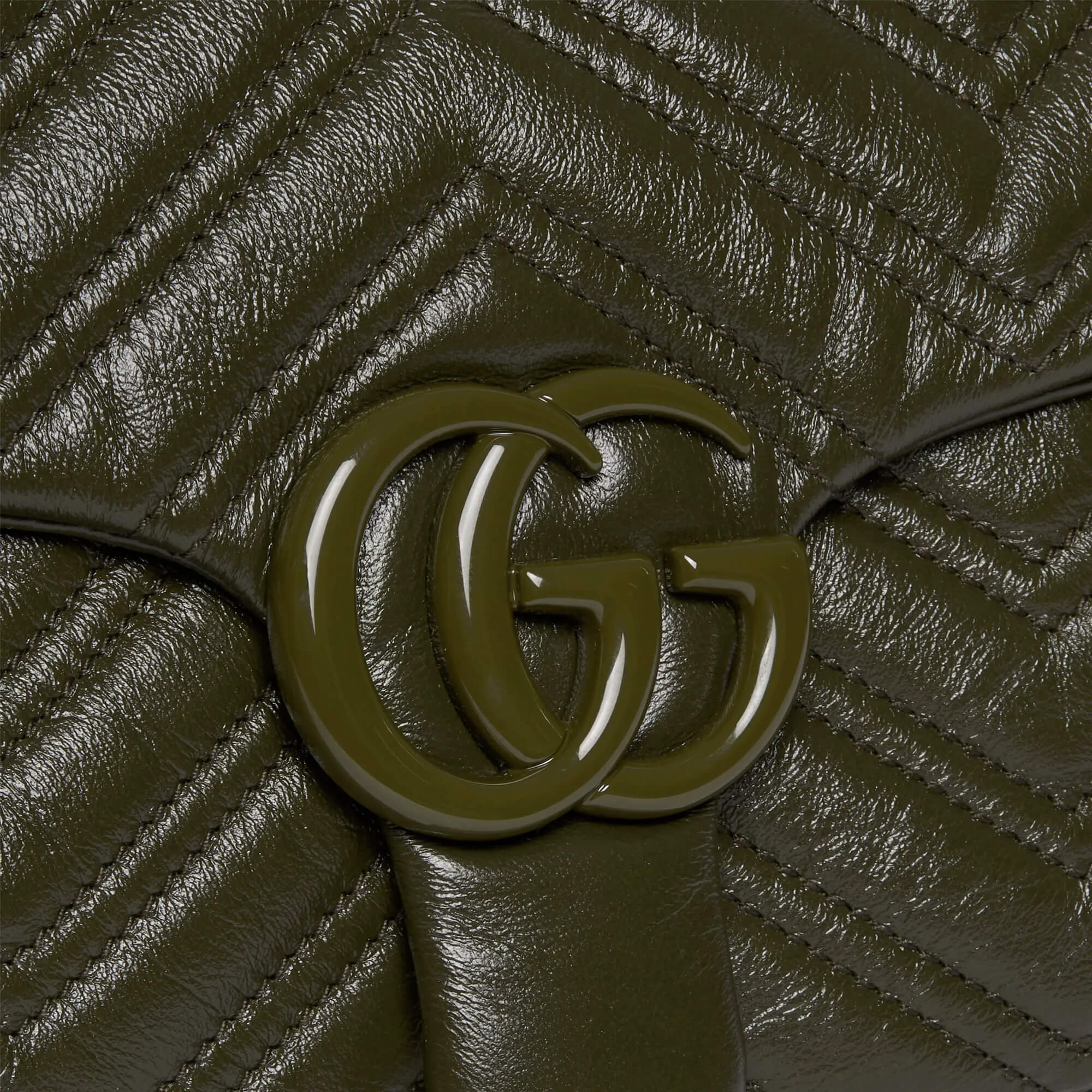 Gucci GG Marmont Medium Shoulder Bag