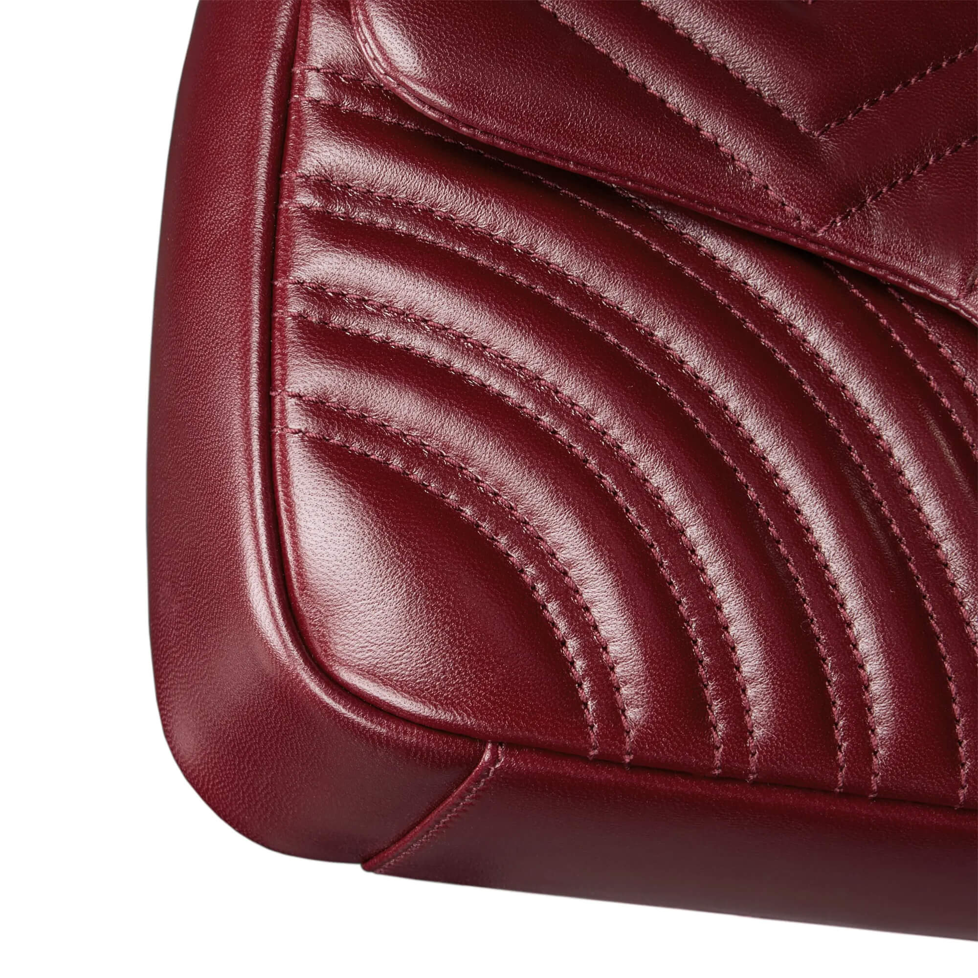 Gucci GG Marmont Medium Shoulder Bag