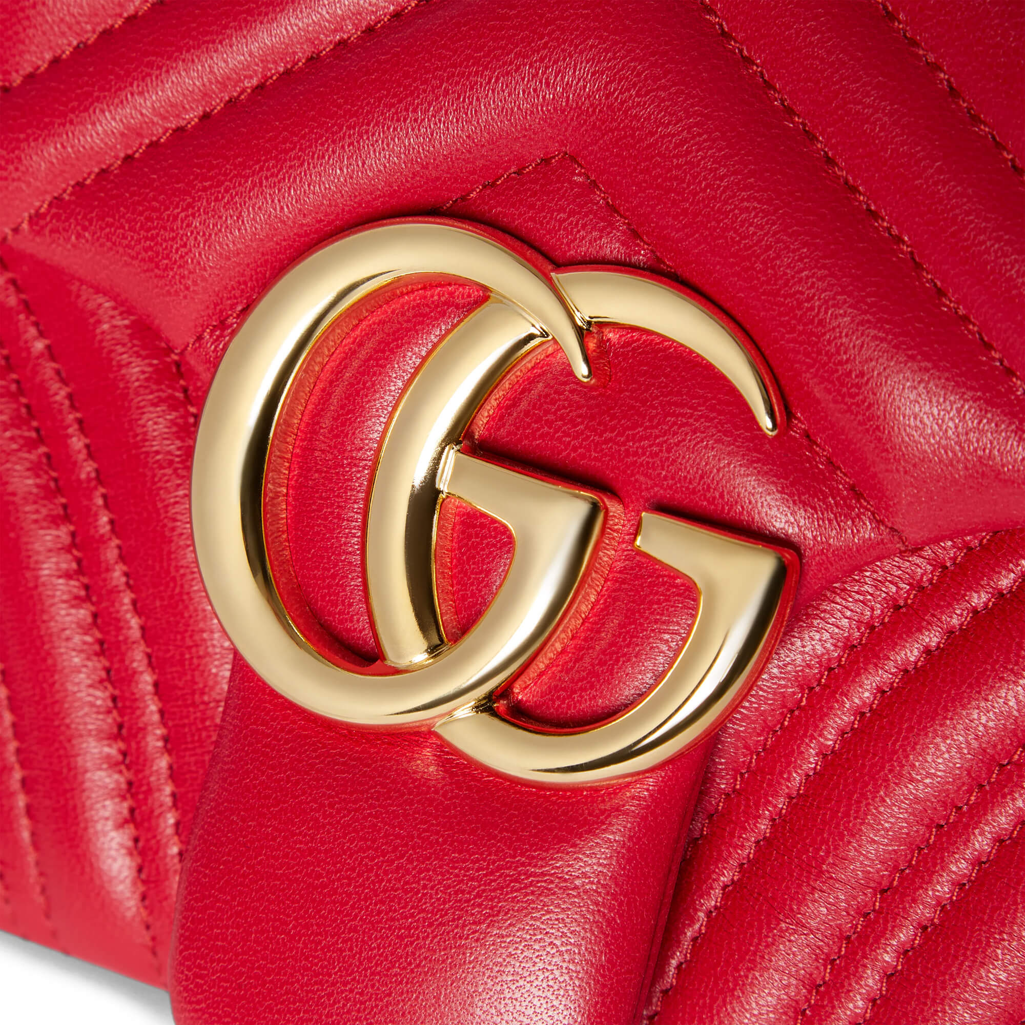 Gucci GG Marmont Medium Shoulder Bag