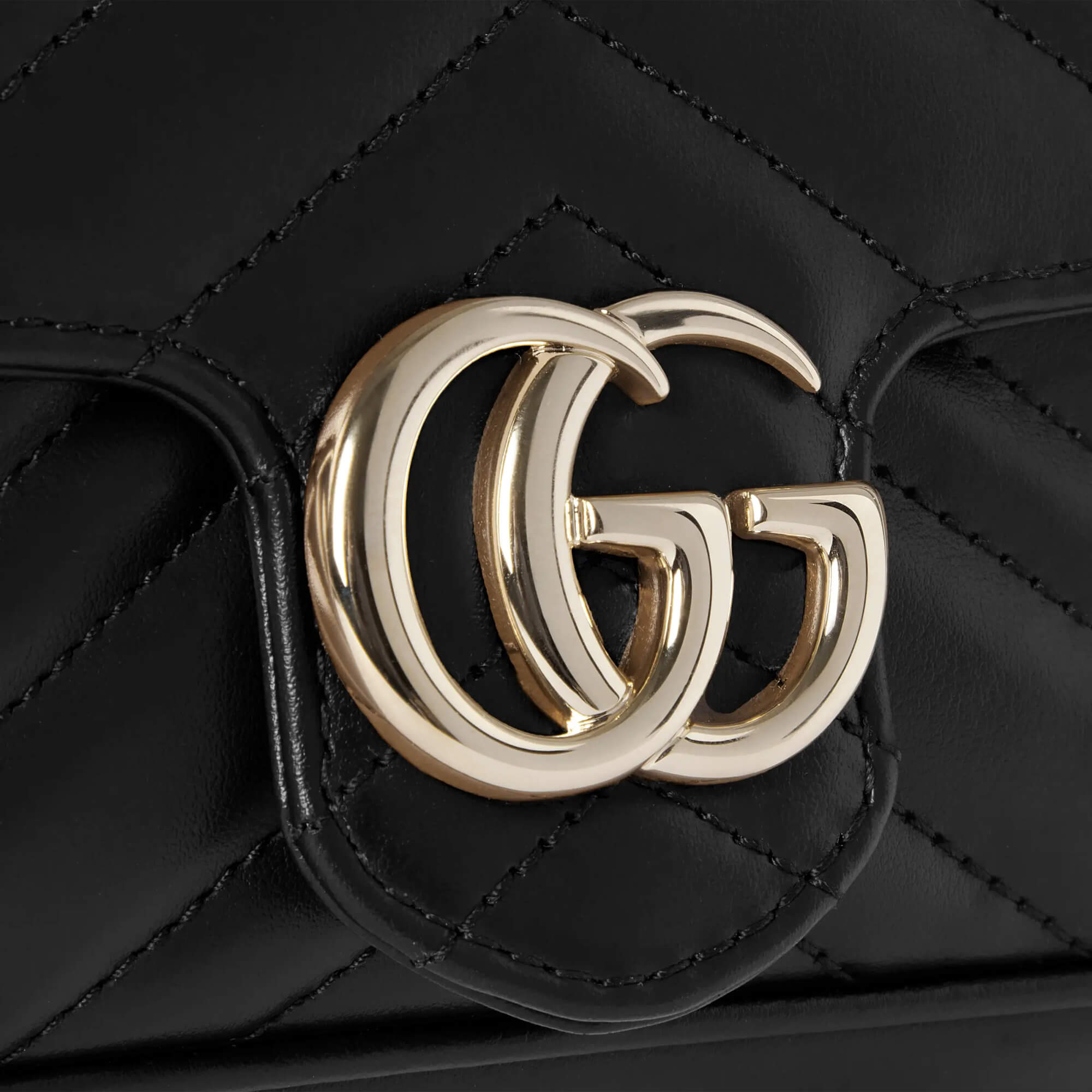 Gucci GG Marmont Small Shoulder Bag