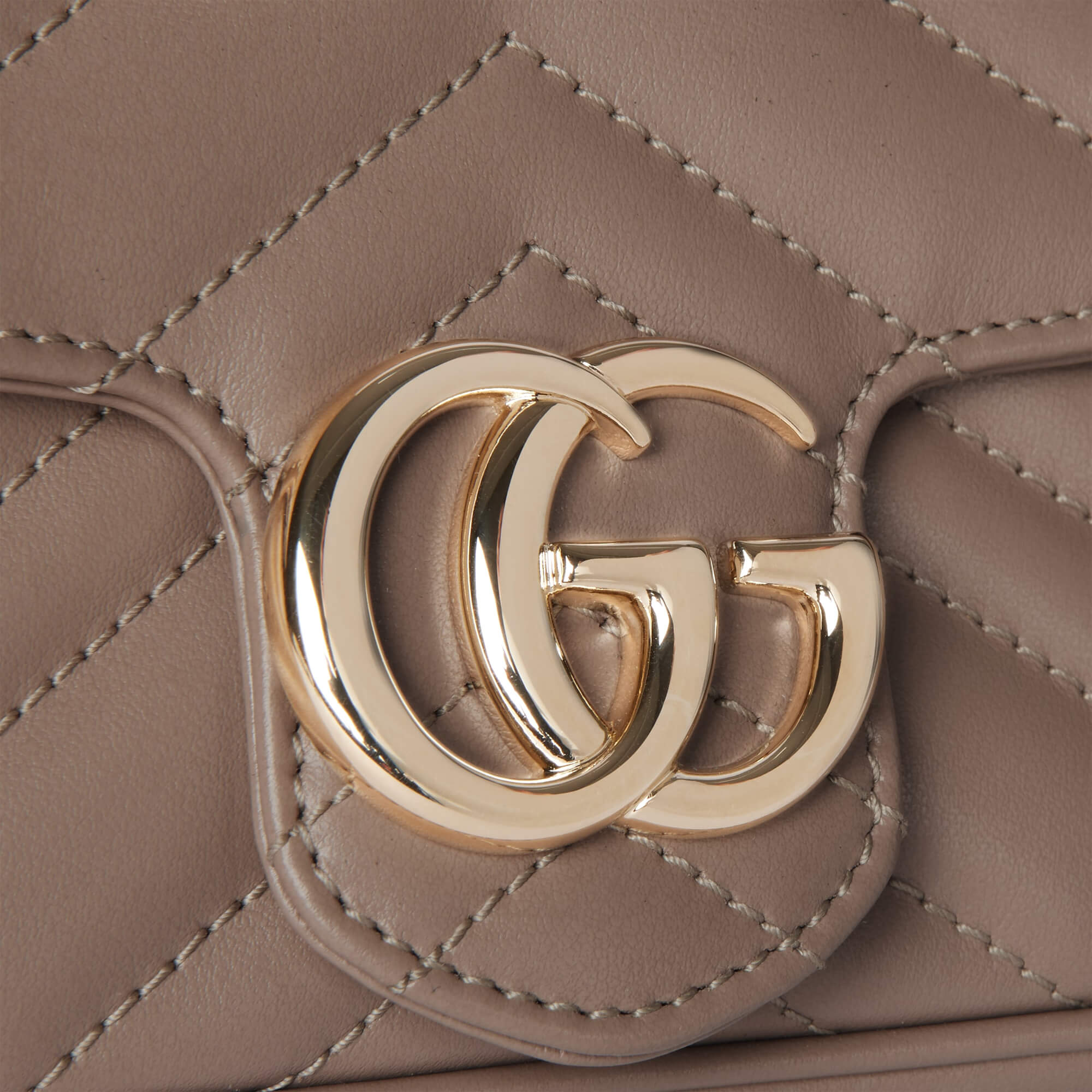 Gucci GG Marmont Super Mini Bag
