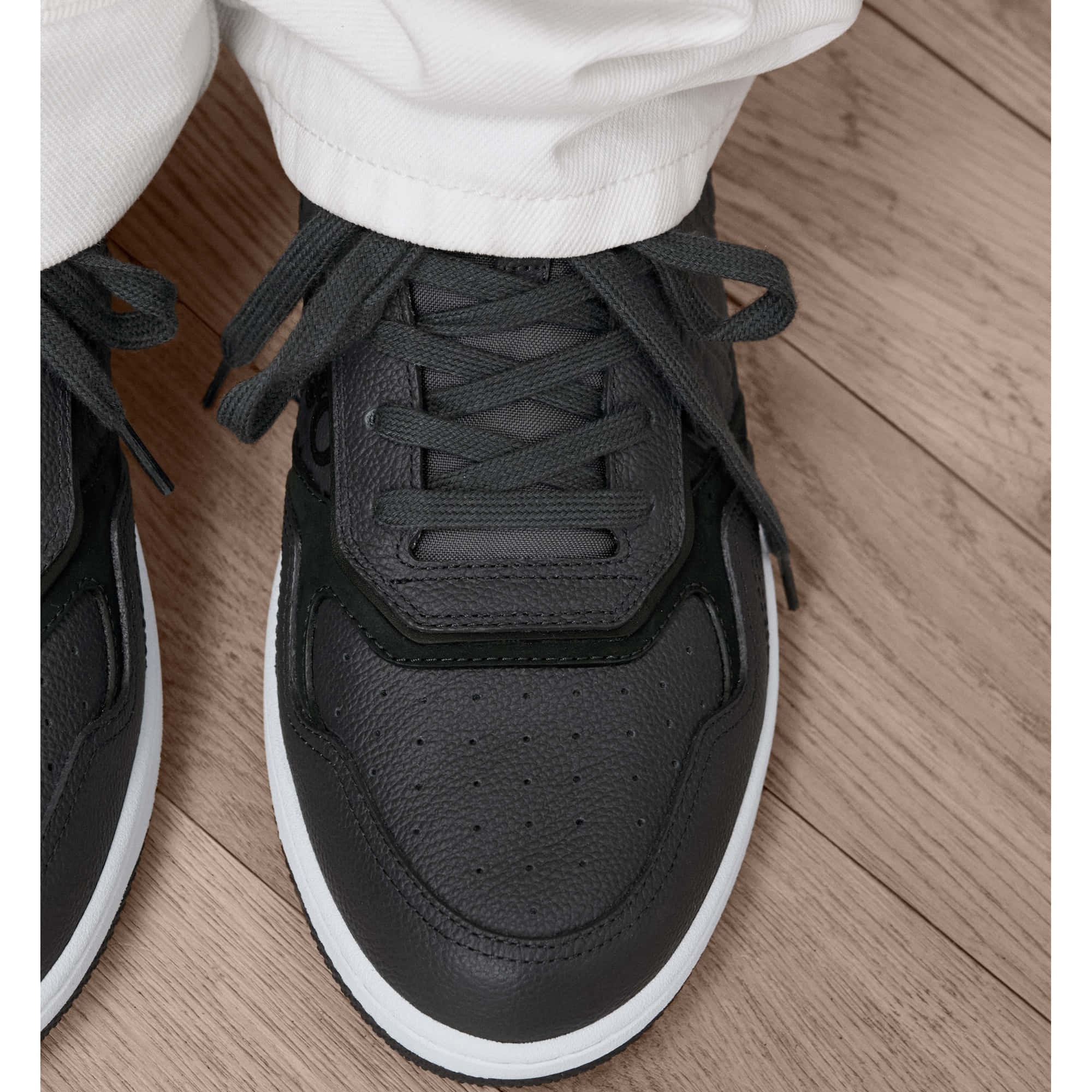 Dior B27 Uptown Low-top Sneaker