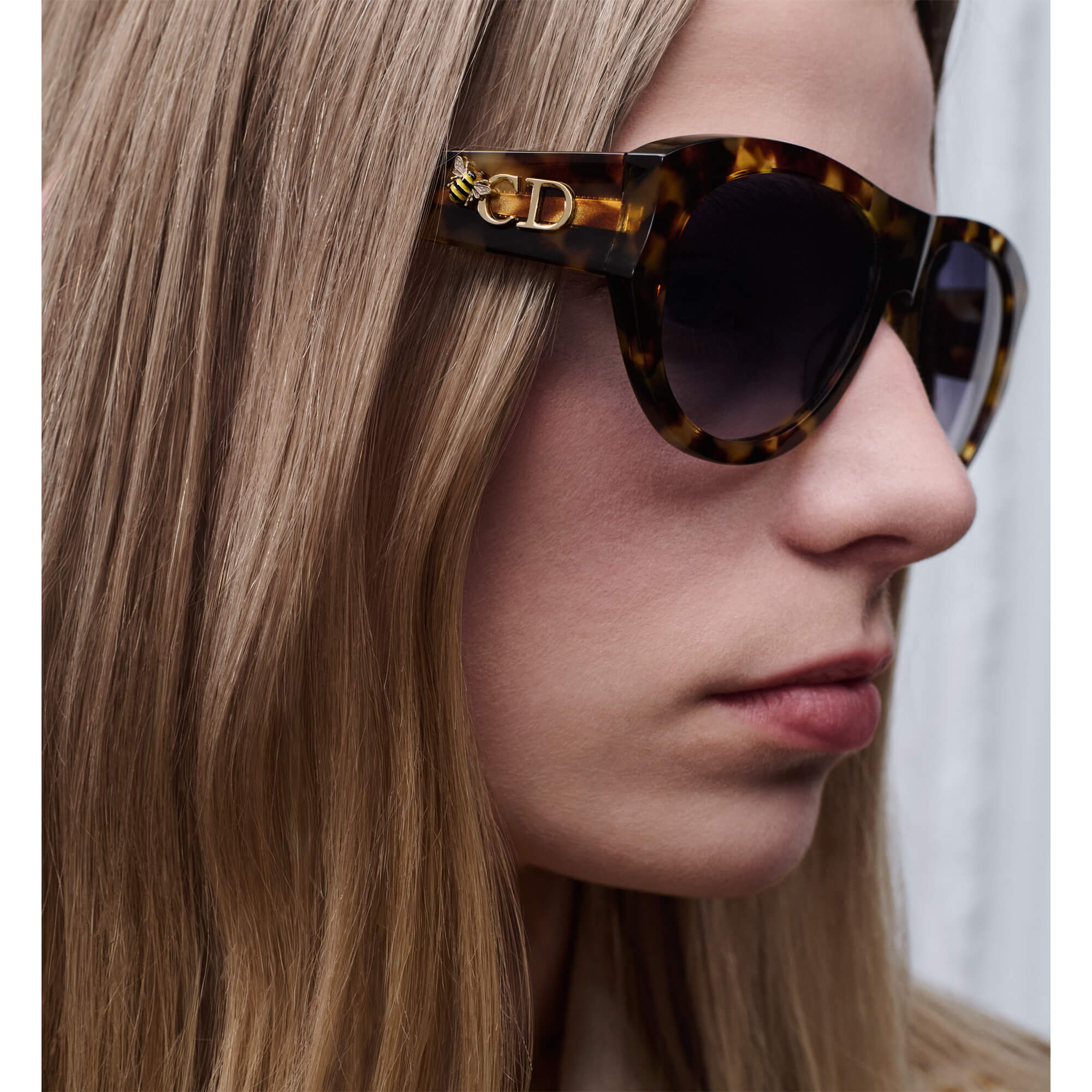 Dior DiorGlow A1I