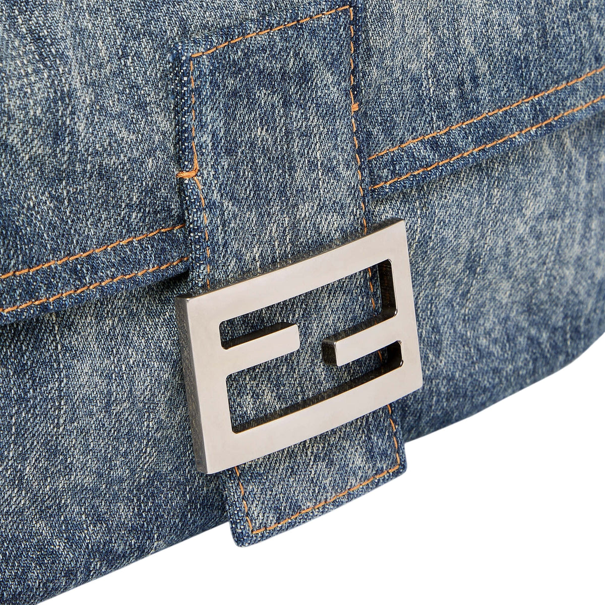 Fendi Baguette® 26424