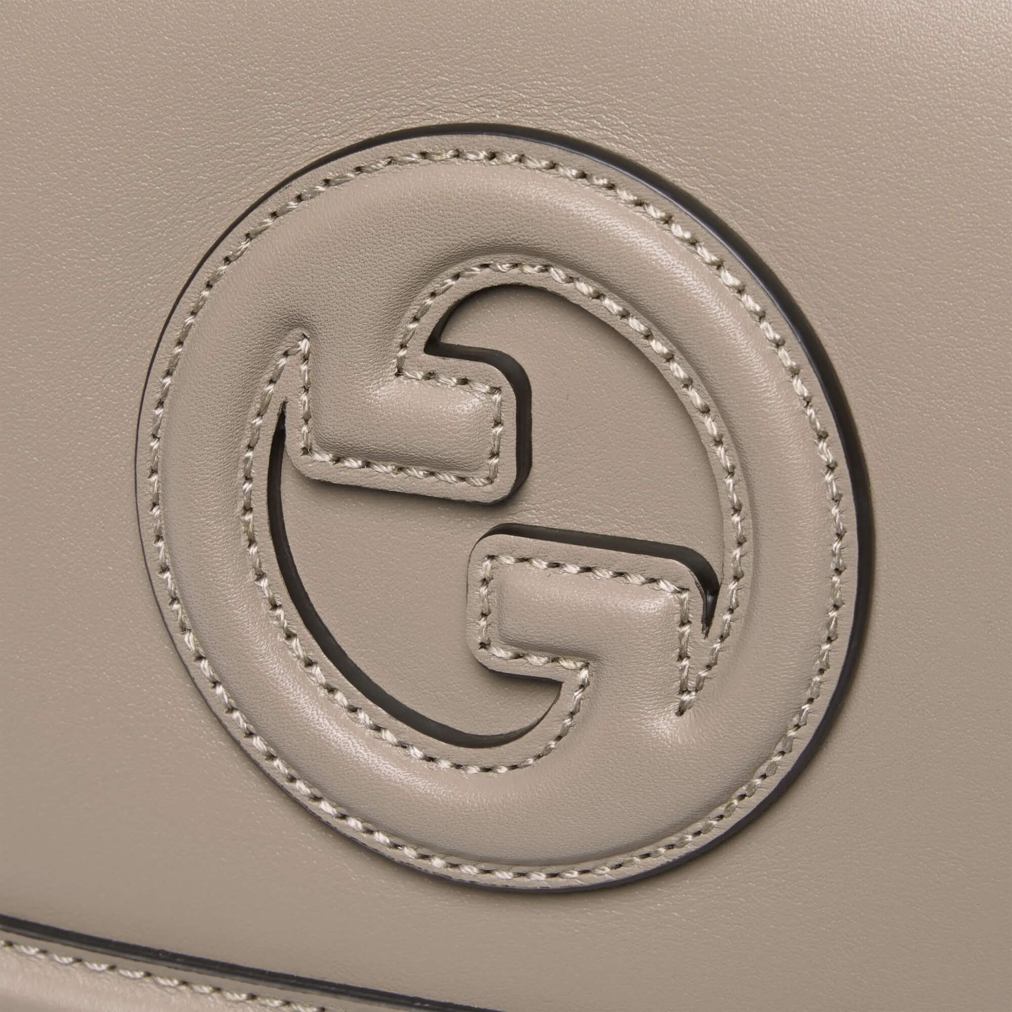 Gucci Blondie Medium Top Handle Bag