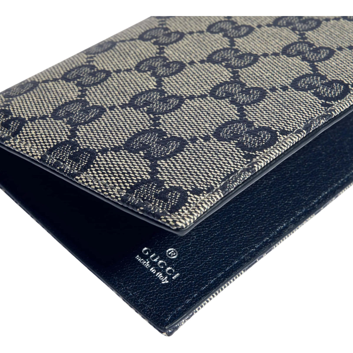 Gucci Essence Classic Passport Case
