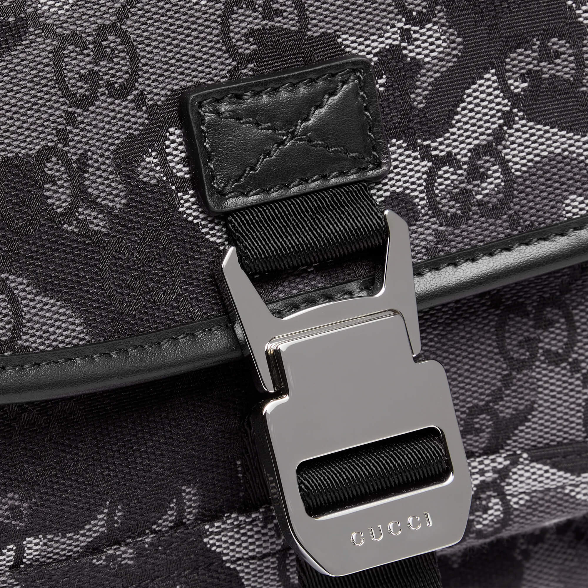 Gucci GG Canvas Small Tote Bag