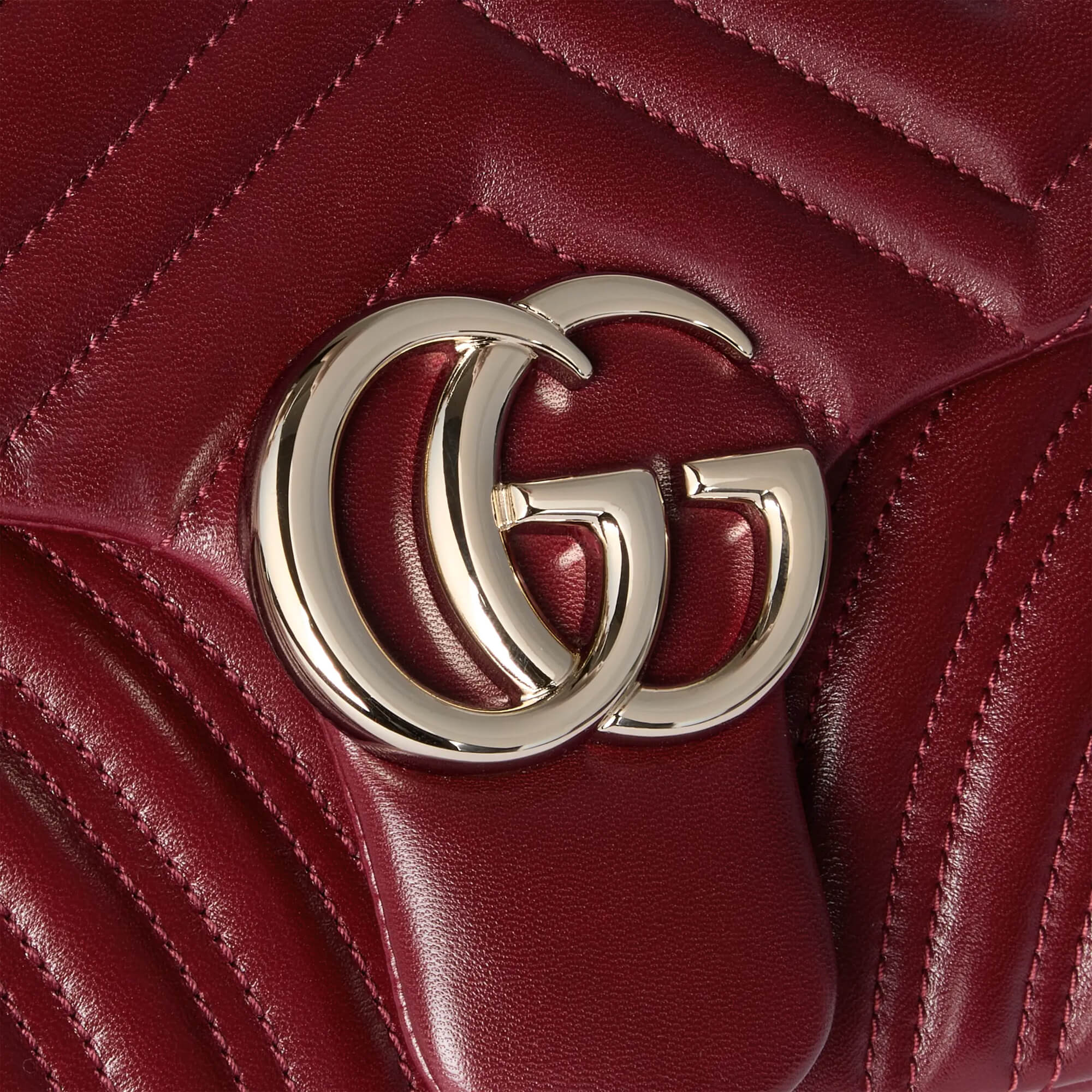 Gucci GG Marmont Medium Shoulder Bag