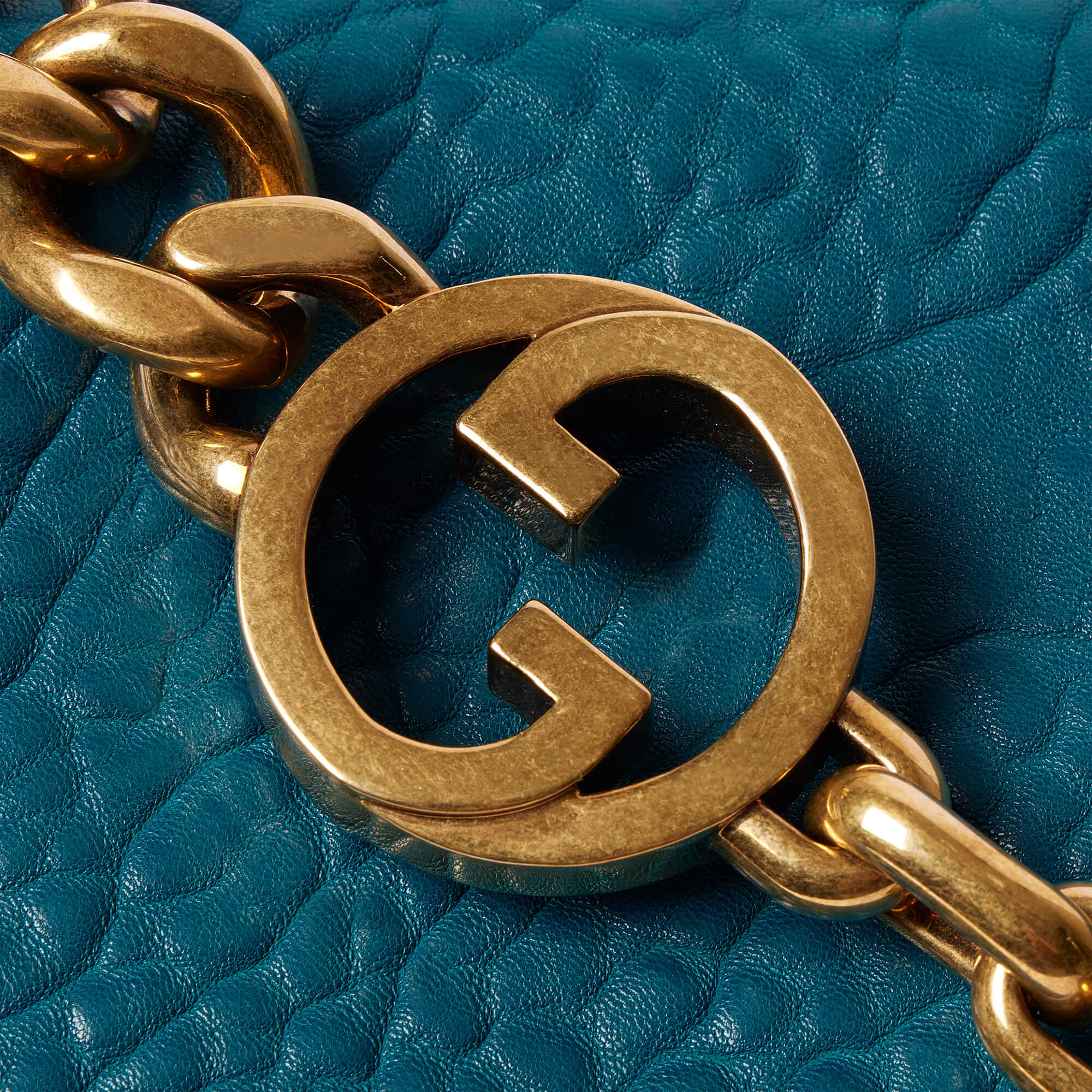 Gucci Large Shoulder Bag With Chain