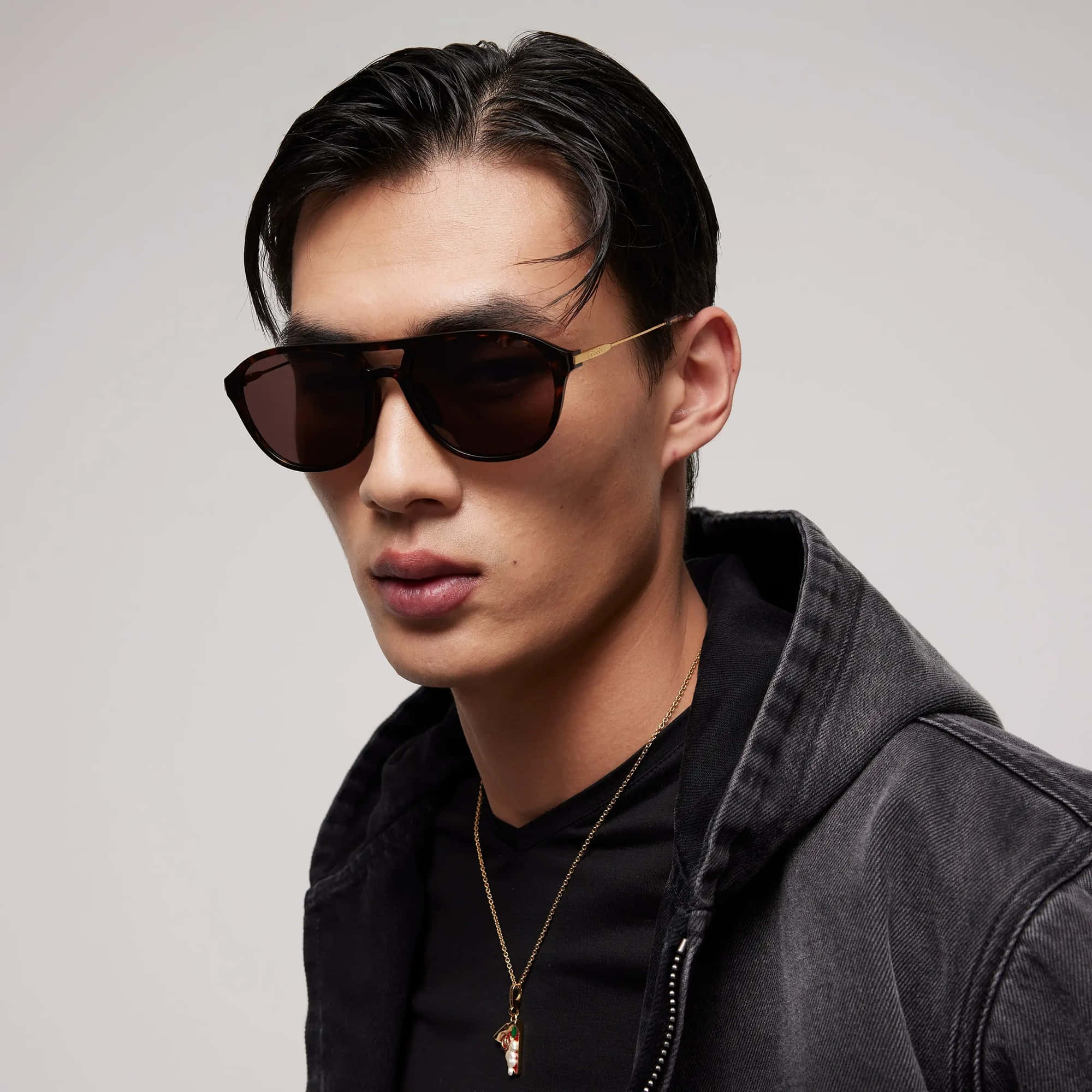 Gucci Low Nose Bridge Fit Navigator Sunglasses