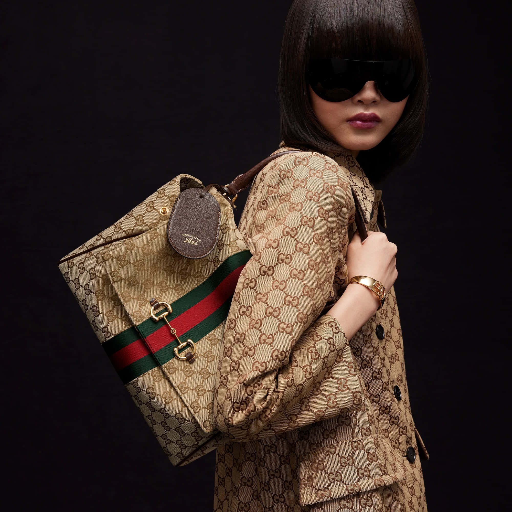 Gucci Paparazzo Medium Top Handle Bag